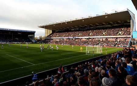 他一如既往 他一如既往